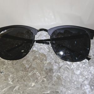 Authentic Brand New Ray-Ban Sunglasses Unisex